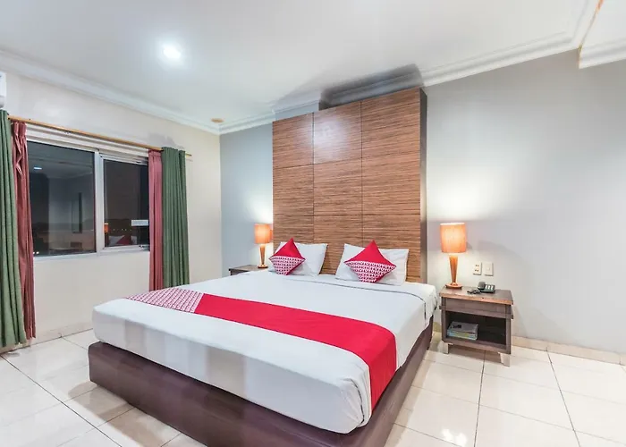Oyo 1475 Alia Matraman Syariah Near Rs Premier Jatinergara Hotel Jakarta
